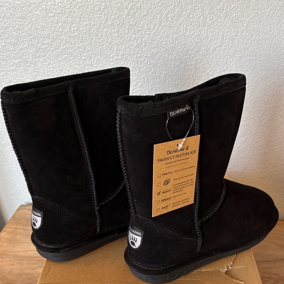 BearPaw Women's Black Winter Boots - Picture 6 of 8